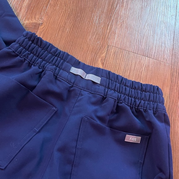 NWT Figs High Waisted Dowa Scrub - Picture 4 of 4